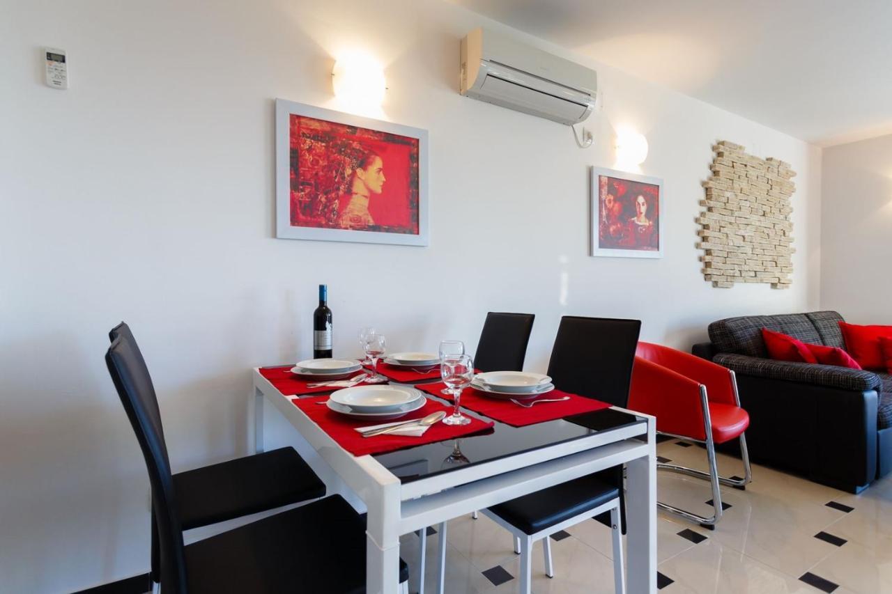 Apartments Adria Malinska Esterno foto